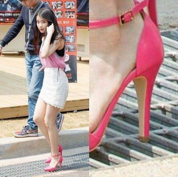 Dangerous situation... - Heels, Female, The photo, Women