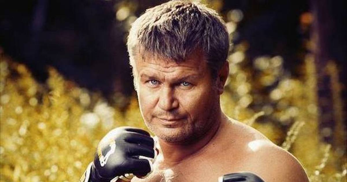 Боев актер фото. Олег Тактаров чемпион UFC. Олег Тактаров 1995. Олег Тактаров ММА. Олег Тактаров торс.