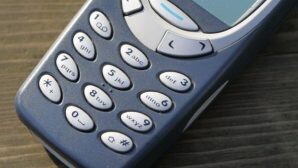 Названа стоимость новой генерации легендарного телефона Nokia 3310 - Nokia 3310, Легенда, Кирпичи