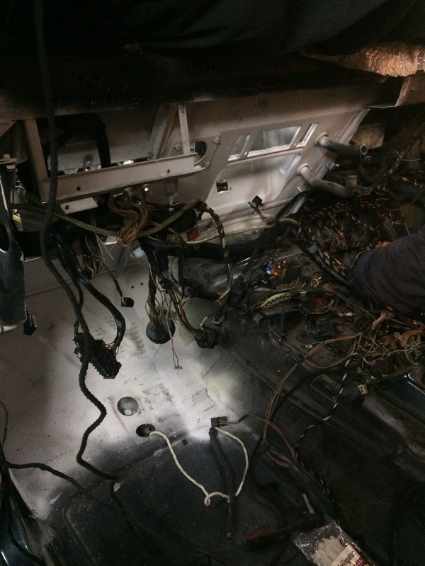 An auto electrician's nightmare. - My, Electrician, Auto, Mercedes, Gelendvagen, Arson, Longpost
