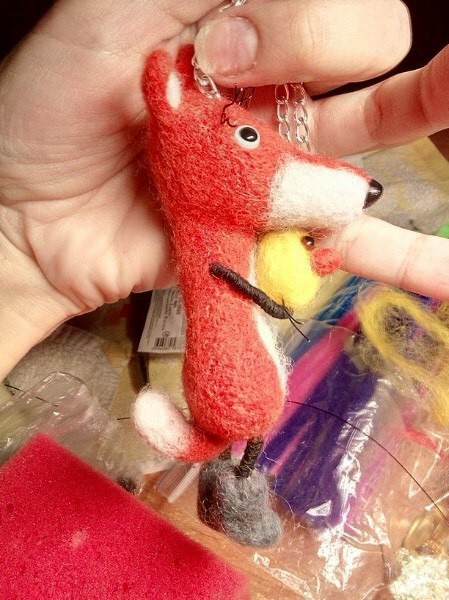 Keychain Chanterelle and chicken - My, Needlework, Creation, Hobby, Author's toy, Wallow, Wool toy, Fox, Presents, Longpost