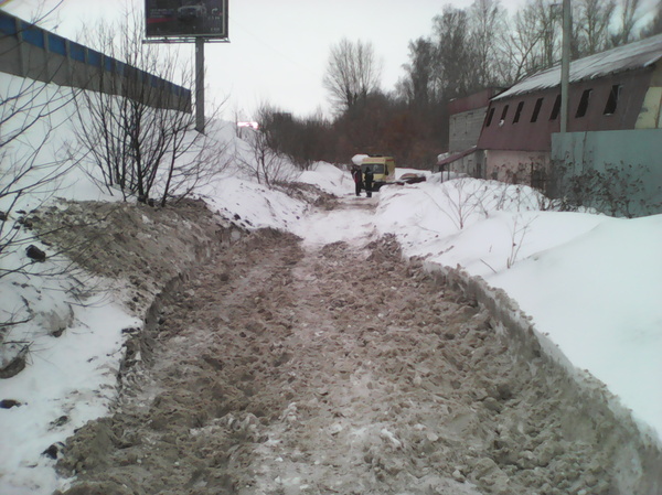In Ufa, an ambulance got stuck in a half-meter snow rut - Ambulance, Longpost, Road, , Ufa, The medicine