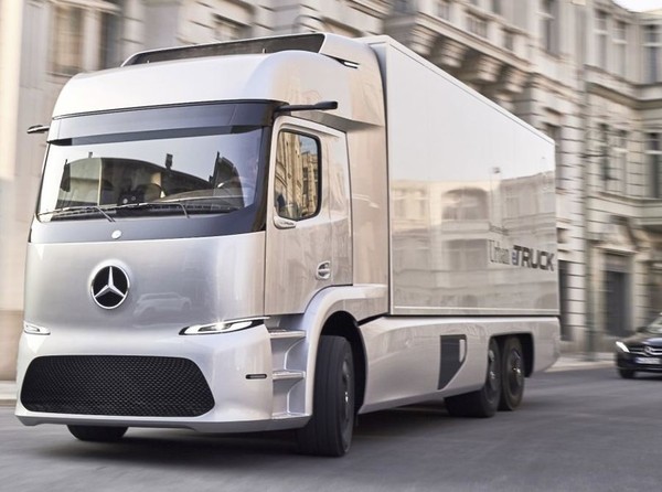 Mercedes to test electric trucks on German roads - Mercedes, Truck, Electric traction, Longpost