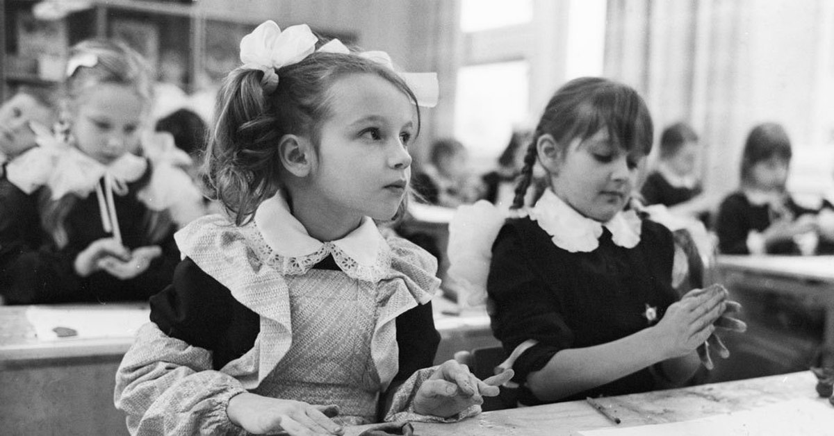 Советское образование лучшее. Советская школа. Советские школьники. Урок в Советской школе. Советские дети в школе.