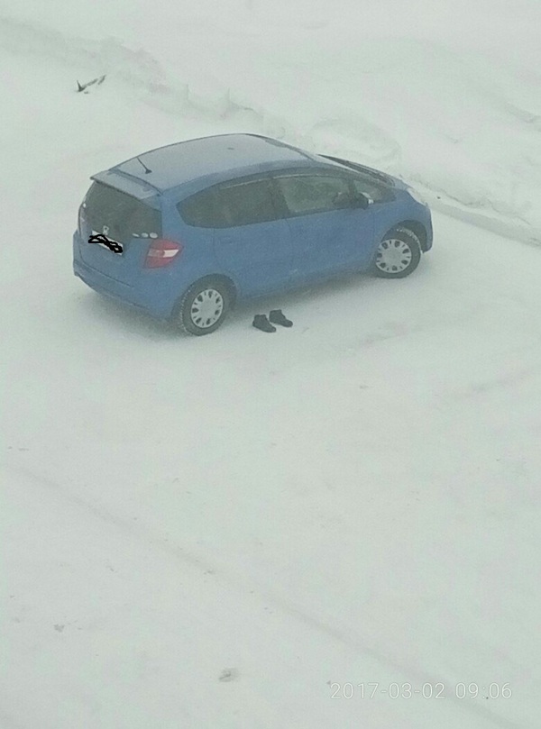 The tire shop said it was time to change shoes. - Tomsk, Car, Shoes, Stench