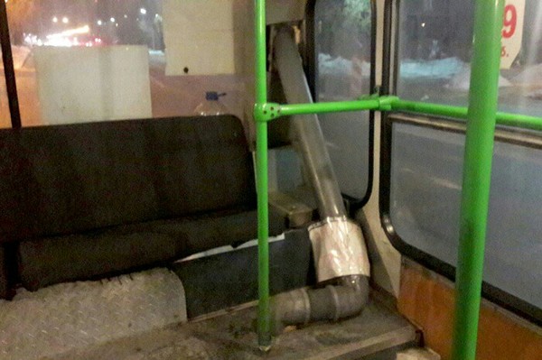The bus driver was fined for the sewer pipe in the cabin - Bus, Pipe, Sewerage