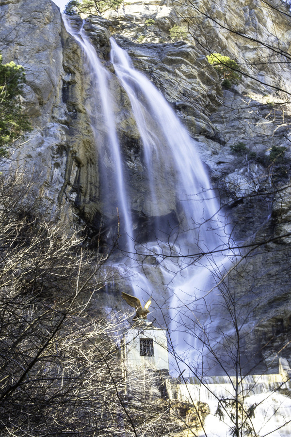 March 5th at Wuchang-Su. - My, Wuchang-Su, Waterfall, The photo, Yalta, Pipe, Longpost