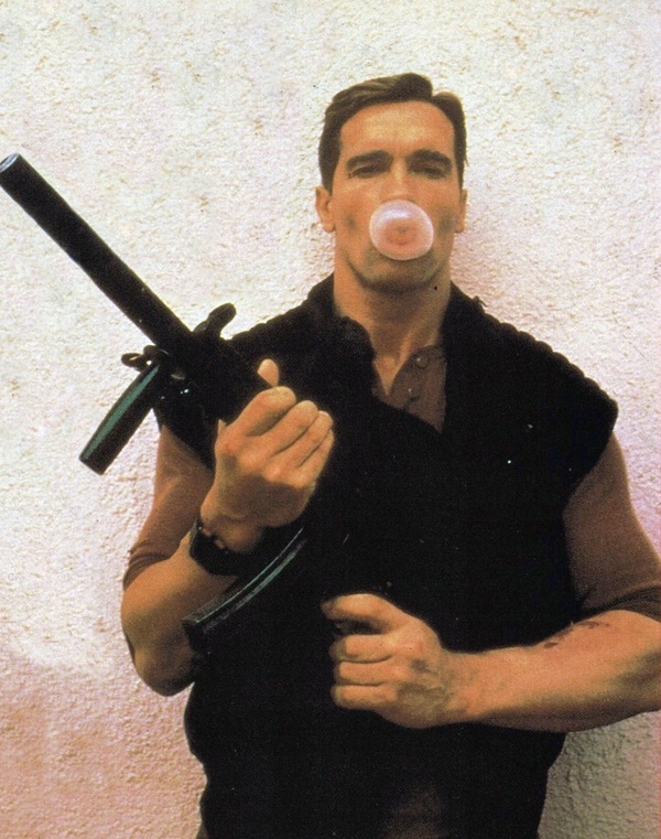 Arnie - Arnold Schwarzenegger, Weapon