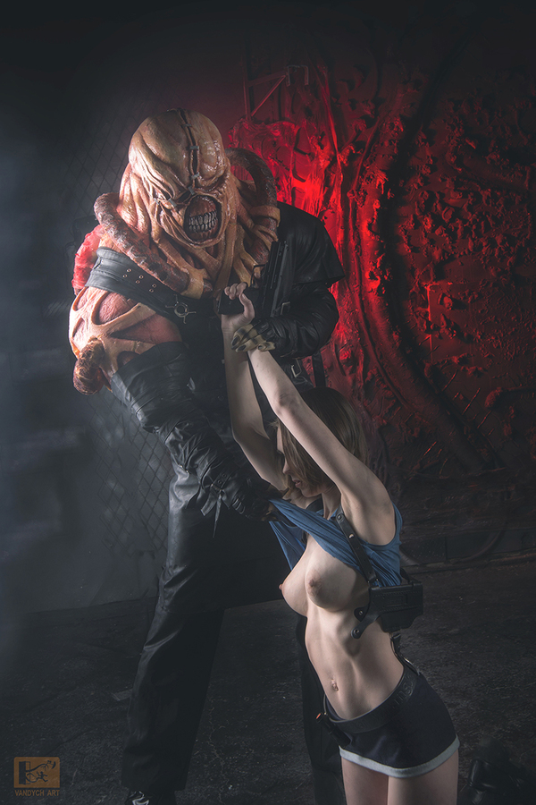 правильный косплей на обитель зла - NSFW, Косплей, Resident Evil, Клубничка, Сиськи, Nemesis, Длиннопост