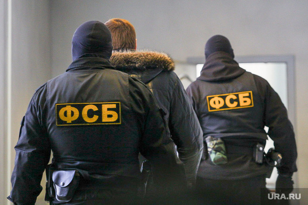 The FSB of St. Petersburg conducts a search at the home of Colonel Uvarov after his subordinate was detained for taking a bribe - Bribe, Organized crime group, Saint Petersburg, FSB, Politics, Russia, Longpost