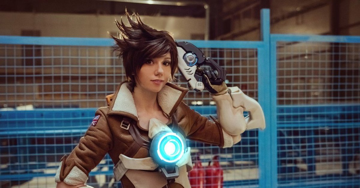Overwatch трейсер косплей. Трейси косплей овервотч. Трейсер овервотч. Трейсер овервотч косплей. Косплей трейсер.