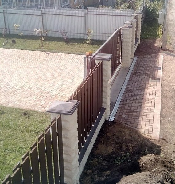 Landscaping turnkey facade fence, summer water supply - My, Paving stones, Building, Beautification, Landscape design, Fence, Saint Petersburg, Lawn, Water, Longpost