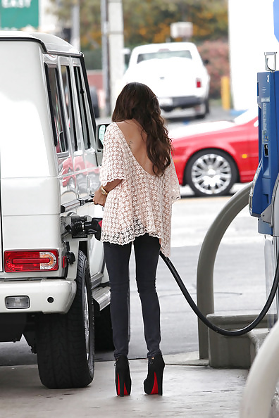 Girls at the gas station - Girls, Refueling, Longpost, Milota