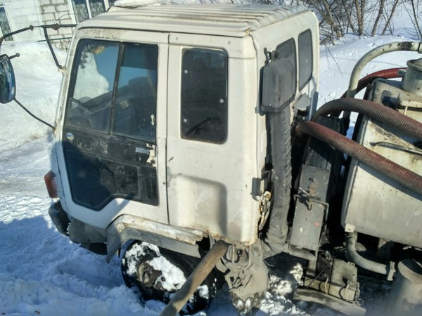 Stuck... - My, Sump truck, Tractor, Broken glass, Stuck, Help, Longpost, Waste disposal