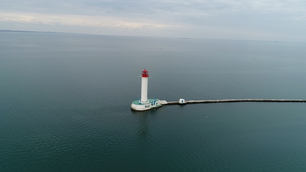 Воронцовский маяк — морская визитная карточка Одессы. - Моё, Одесса, Маяк, Море, Морской вокзал