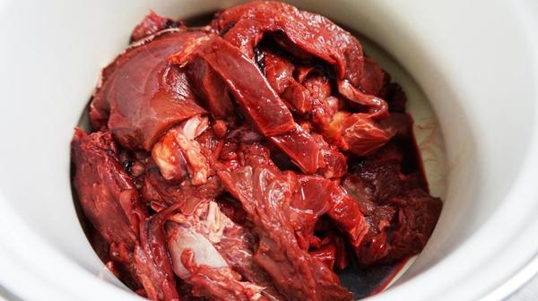 Оленина по-якутски с черносливом. Оленина, Мясо, Мультиварка, Кулинария, Еда, Длиннопост