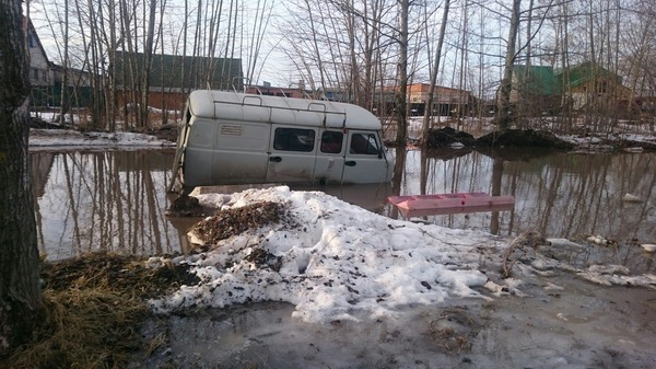 Spring has come, the asphalt has melted - Road, Pit, Vologda, Longpost