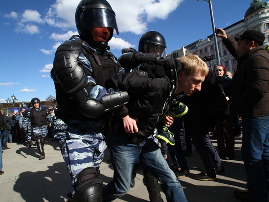 Thought - Rally, , Dmitry Medvedev, Alexey Navalny, Russia, Politics, Story