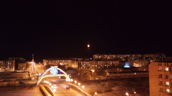 Blood moon over Yakutsk - My, Yakutsk, moon, Bridge