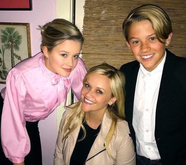 Reese Witherspoon and her beautiful kids - Reese Witherspoon, Children, Celebrities