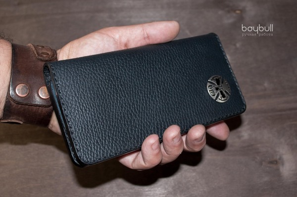 My husband sewed such a wallet made of thick leather. Everything is sewn by hand with a saddle stitch. - My, , Bikers, Wallet, Leather wallet, Purse, , Longpost, Motorcyclists