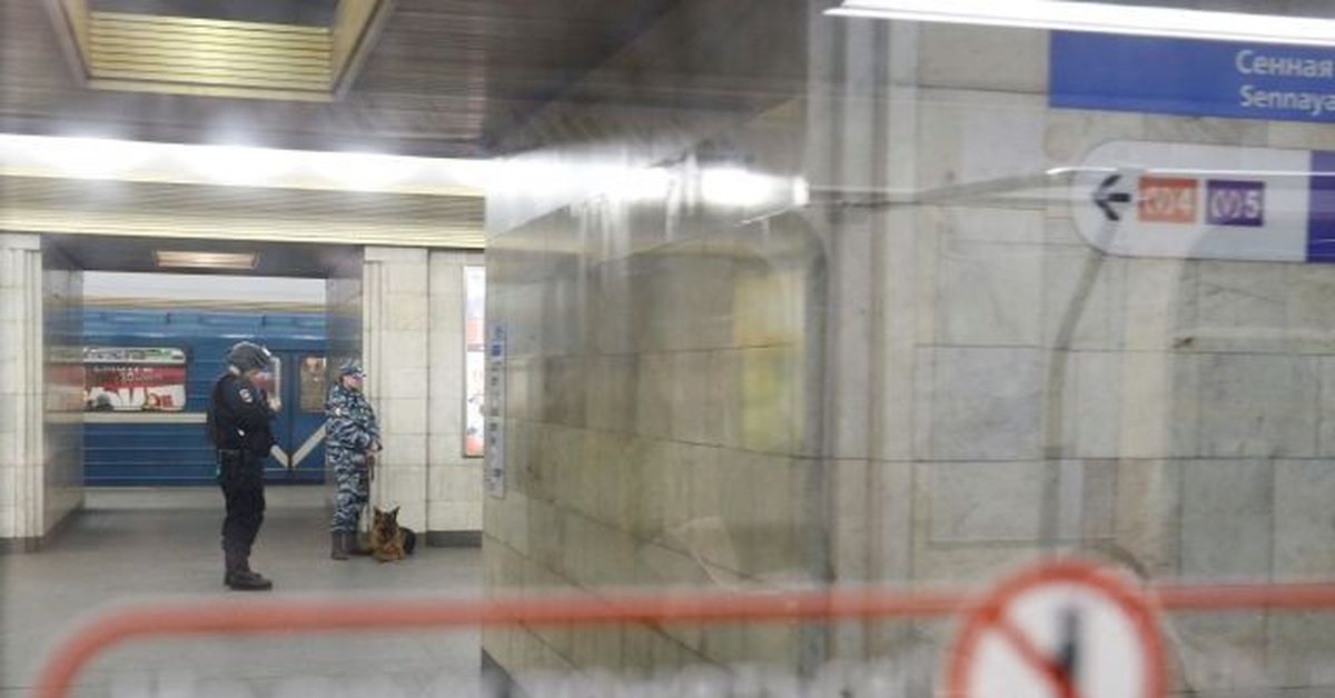 Бомба в питере сегодня. Взрыв в метро в Санкт-Петербурге Сенная площадь. Сенная площадь станция метро терракт. Теракт в питерском метро.