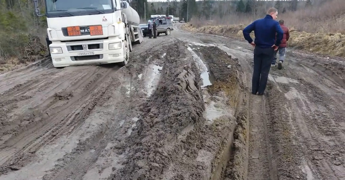 Блог дорога. Федеральная трасса. Дороги в России грязь. Грунтовая дорога бездорожье. Разбитая дорога грязь.