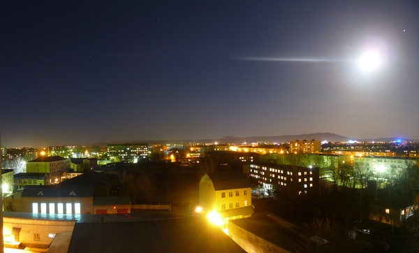 Night Ust-Kamenogorsk... - My, Ust-Kamenogorsk, Night, The photo, Панорама, beauty, Full moon