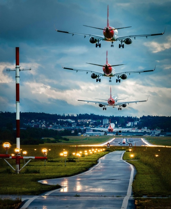 Landing in Zurich - Airplane, Switzerland, Landing, Landing