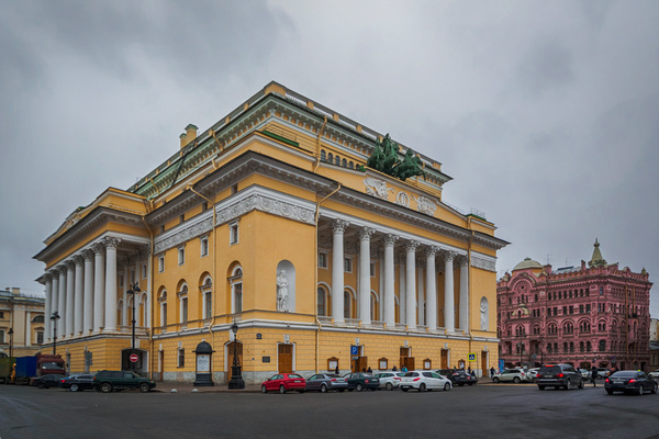 аничков мост портрет на яйце. Смотреть фото аничков мост портрет на яйце. Смотреть картинку аничков мост портрет на яйце. Картинка про аничков мост портрет на яйце. Фото аничков мост портрет на яйце