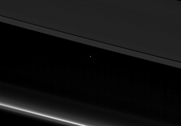 New image from Cassini showing Earth between Saturn's rings - Saturn, Land, Cassini, Space