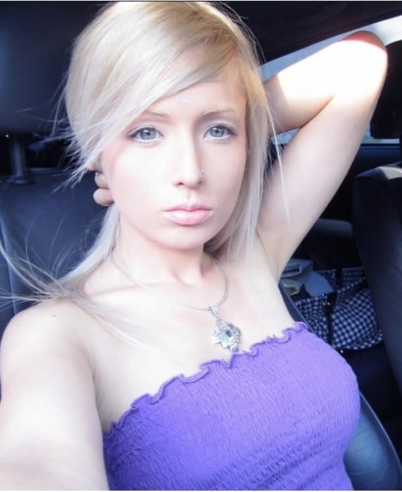 Popular “Barbie Girl” showed what she looks like without makeup - Barbie, Makeup, 9GAG, Longpost, Amatue