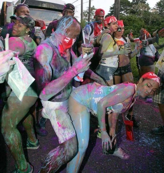 bright carnival colors - Paints, Girls, Brazil, Carnival, Or not, , Fun