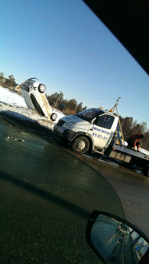 light ice - Crash, Ice, Road accident, Noyabrsk