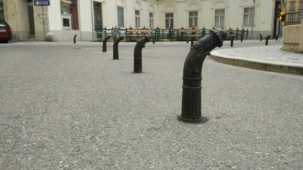 In Austria, they know a lot about roadside bollards - Bend, Penis, Similarity, Columns, My, Austria, My