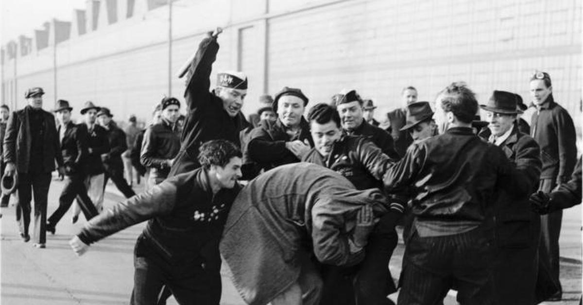 восстания 19 века. крестьянское восстание 1905 года. восстание рабочих форда, 1941 год, сша. восстание рабочих людей. крестьянское восстание 1905 года.