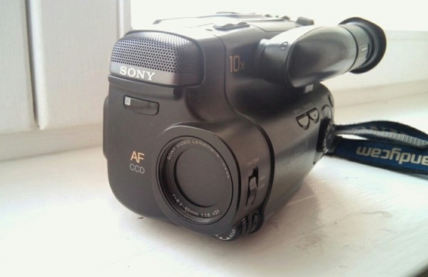 What can you say about this Sony camcorder? - Camcorder, My, Sony, Videotapes