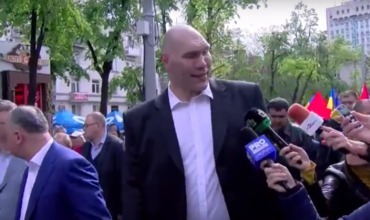 Valuev led the May Day column of Moldovans - , Valuev, Igor Dodon