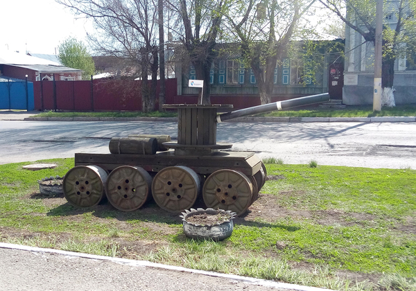Т-34 из подручных материалов | Пикабу