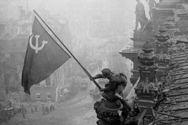 Who raised the banner of Victory over the Reichstag? - My, The Great Patriotic War, Reichstag, , Politics