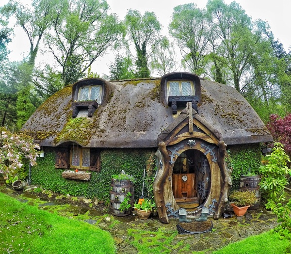 Home built by a hobbit lover - House, Dwelling, The hobbit