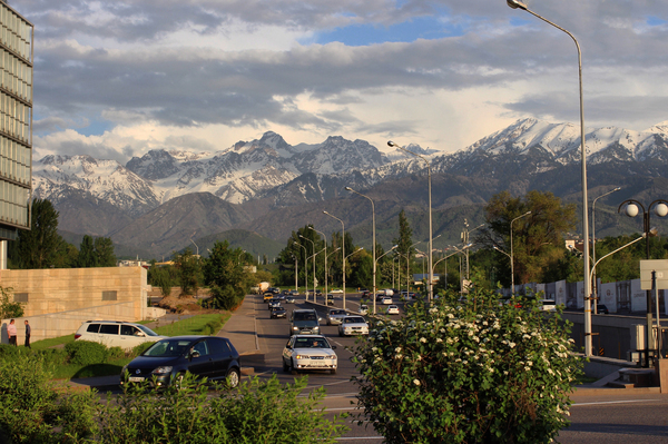 May evening in Almaty (Kazakhstan) - My, Town, The mountains, Road, The photo, My, Kazakhstan