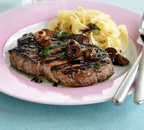 Pork chops in balsamic sauce. - Meat, Pork, Garlic, Mustard, Olives, Dinner, Recipe, Cook's Diary