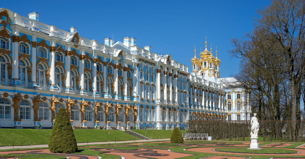 Дворцы и парки санкт петербурга. Царское село Санкт-Петербург Екатерининский парк. Пушкин Екатерининский дворец. Сад Екатерининского дворца в Пушкине. Екатерининский парк Пушкин.