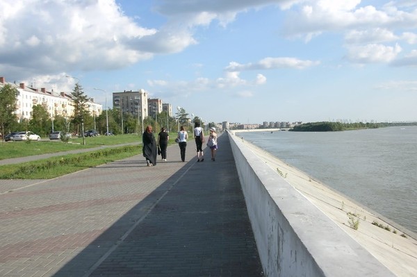 Два Омича спасли из Иртыша 2-х девочек 3-х лет.