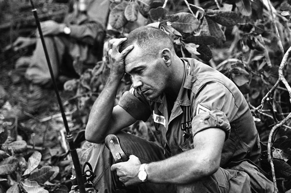 Army - Army, The soldiers, Black and white photo, Sadness