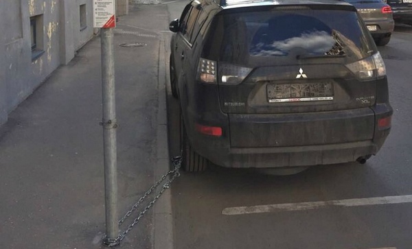 Moscow driver invented a new anti-theft system - Car, Mitsubishi, Moscow, Chain