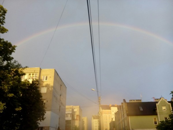 Вот какая вчера была в нашем городе погода - гроза, дождь и солнце ))) Калининград, Двойная радуга, Длиннопост