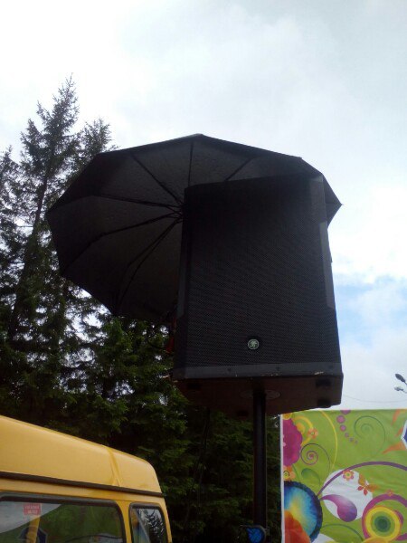 It's good to have an umbrella handy... - My, Recordist, Music, Concert, Loudspeakers, Biysk, Russia Day, First post