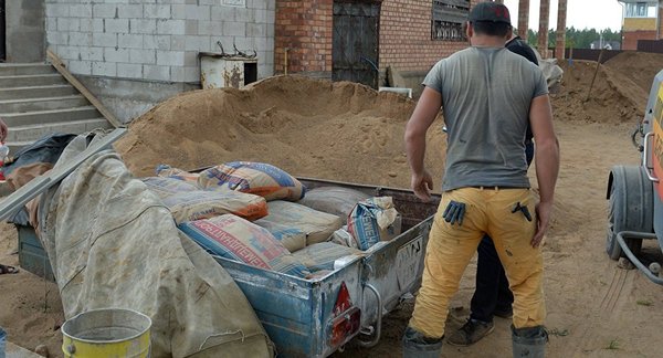 Illegals from the DPRK spotted at construction sites in Belarus - Building, Republic of Belarus, Illegals, Boss, Sputnik, Human rights, GIF, Longpost, Sputnik News Agency